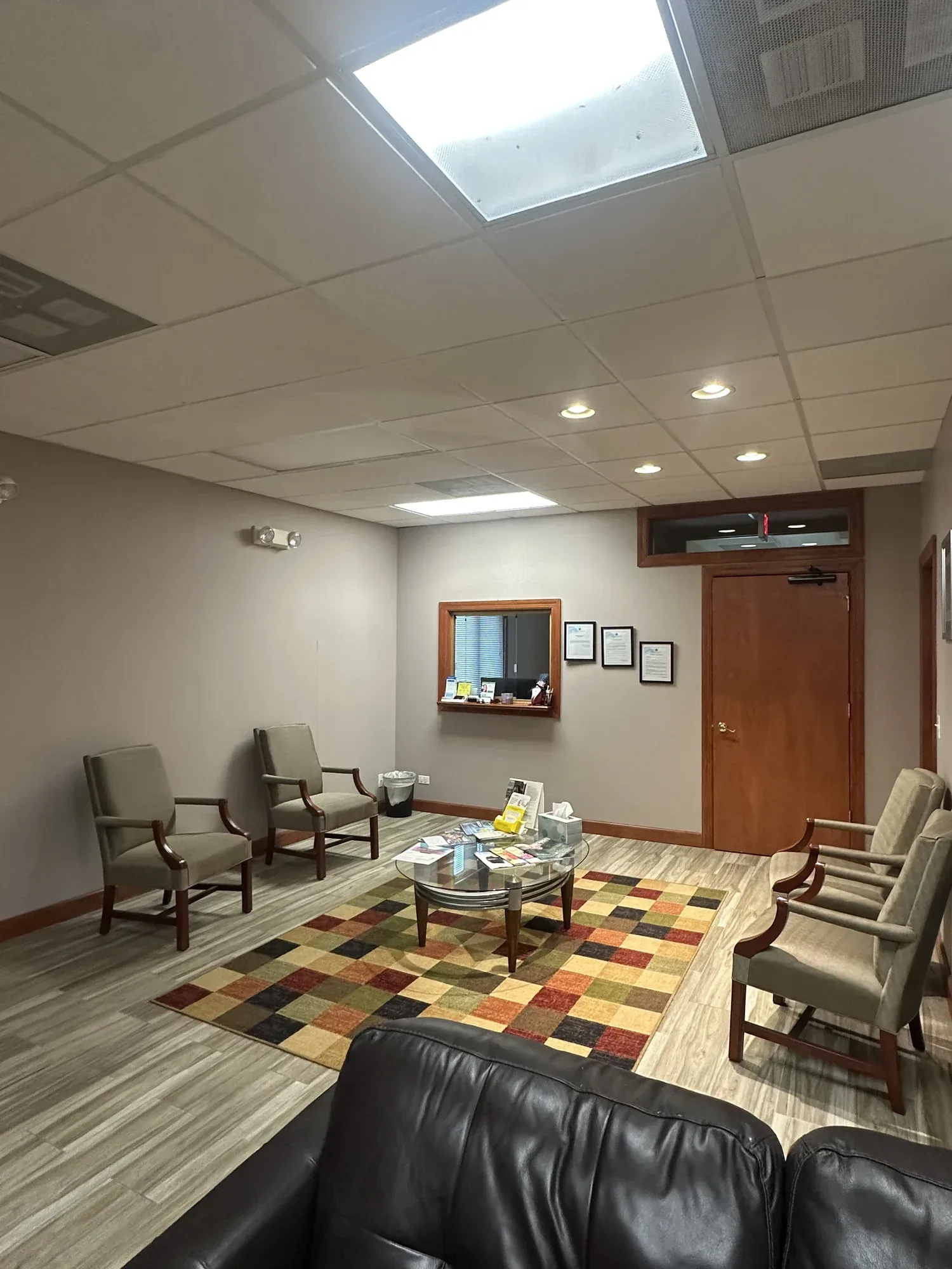 Waiting room and reception at Northwest Psychiatry